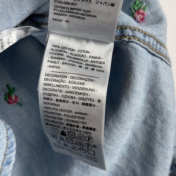 LEVI'S Get Up Embroidered Long Sleeve Denim Shirt Size Small - Picture 9 of 10